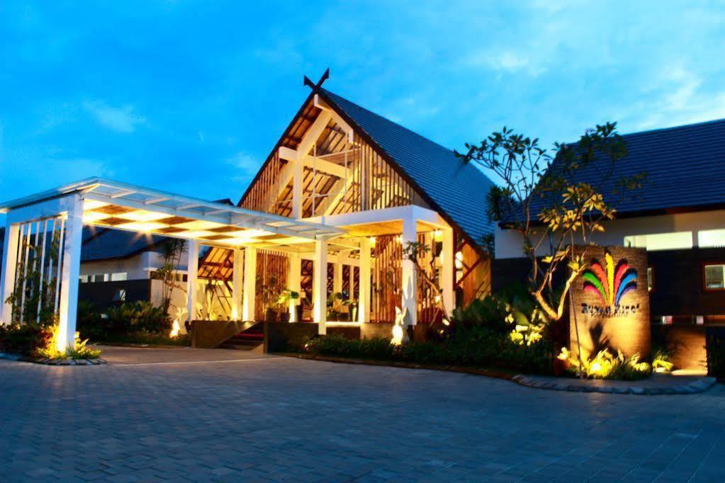 Rumah Kito Resort Hotel Jambi By Waringin Hospitality מראה חיצוני תמונה